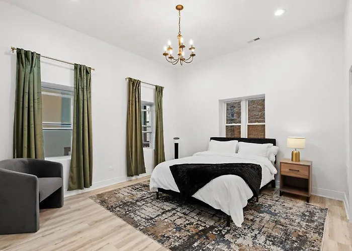 Chic Loft Near United Center, Uic/imd & Downtown * Chicago